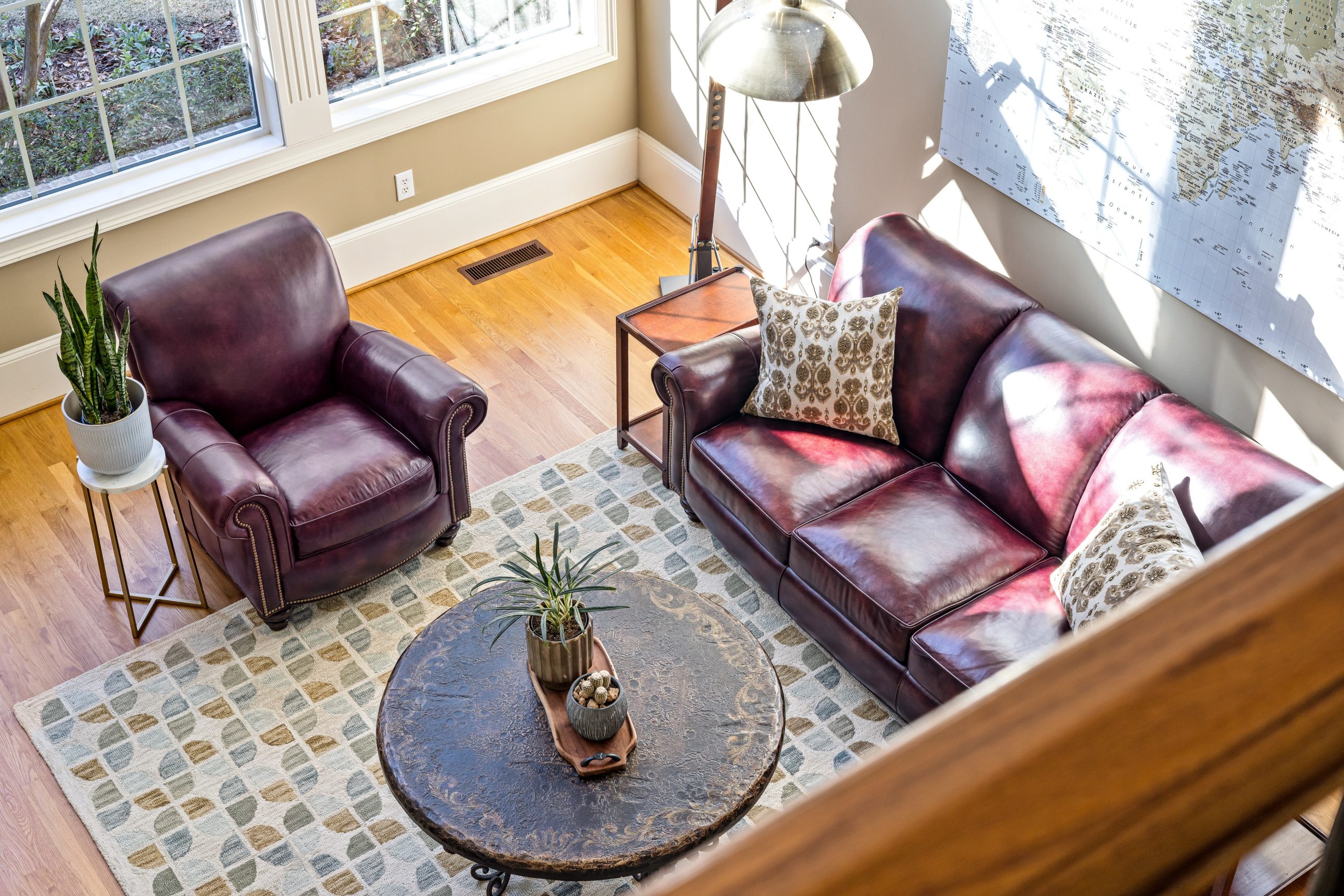 Aerial view of Southfield, MI homes living room area